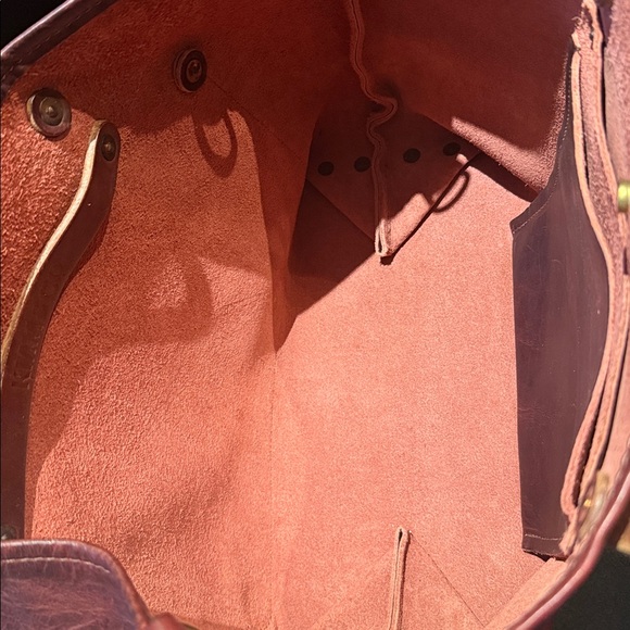 Kmm co. Horween leather east west tote in burgundy Brown - Picture 3 of 6